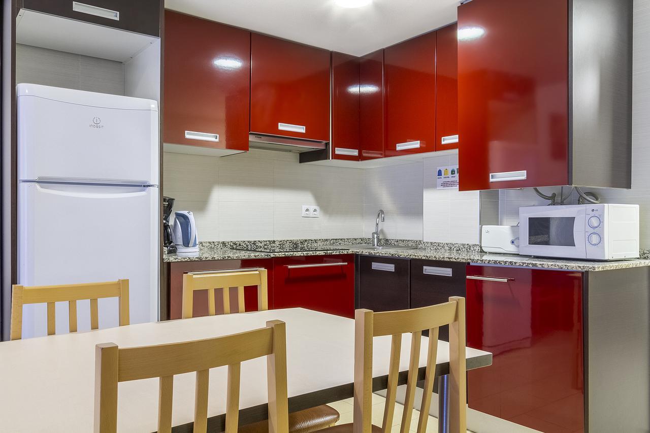 Neptuno Apartments Calella Bagian luar foto